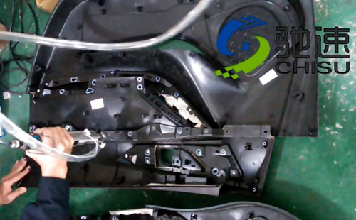 車(chē)門(mén)鎖螺絲機(jī)