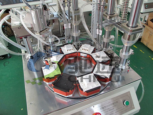 墻壁開關(guān)鎖螺絲機