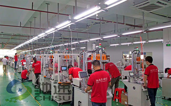 自動(dòng)鎖螺絲機(jī)組裝車(chē)間